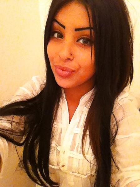25P Amel Beurette Trop Bonne