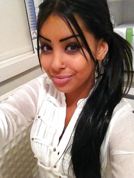 25P Amel Beurette Trop Bonne