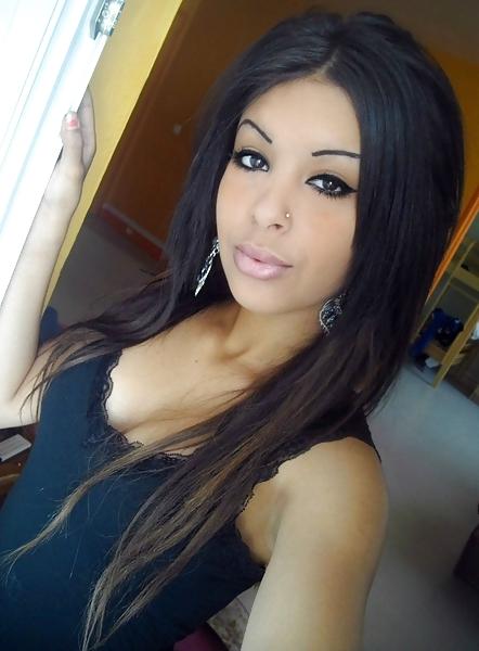 25P Amel Beurette Trop Bonne
