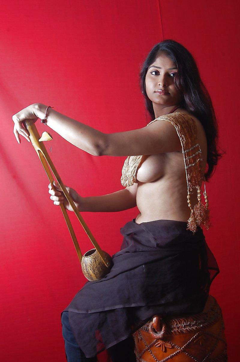 24P Indian girl in sharee