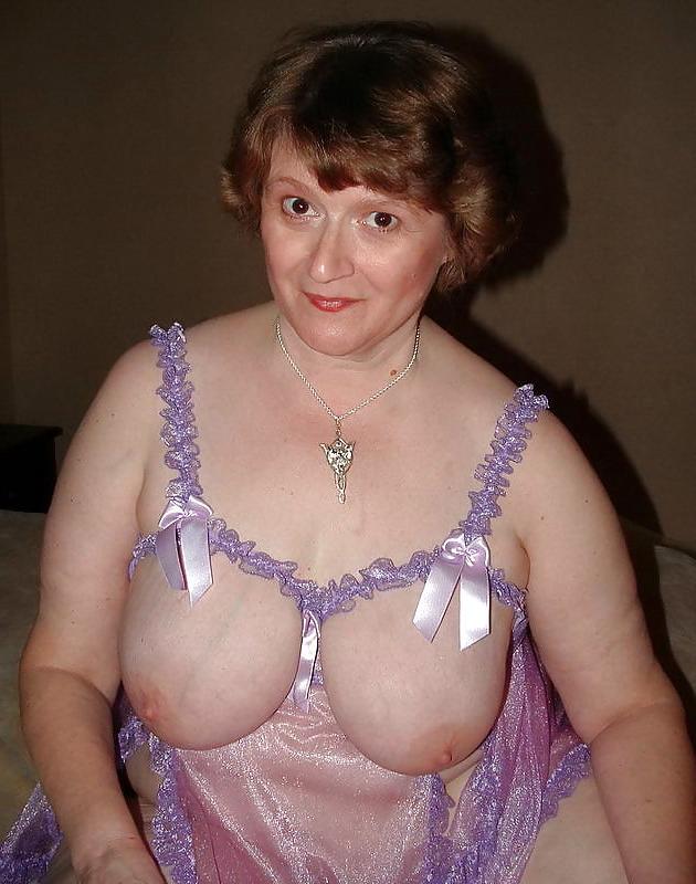 25P Pics to relax to 8 Grannies Only New  :)