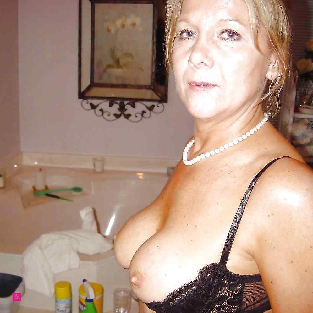 25P MILF VS Teen (MIX-Tits) by DarKKo