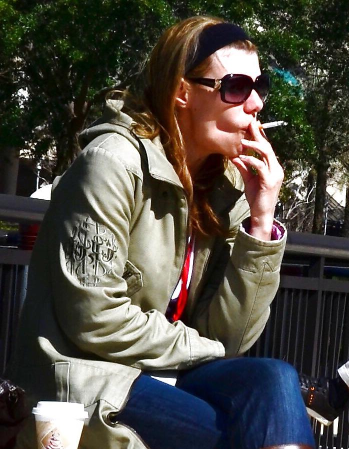 7P Sexy Smoking Women #3