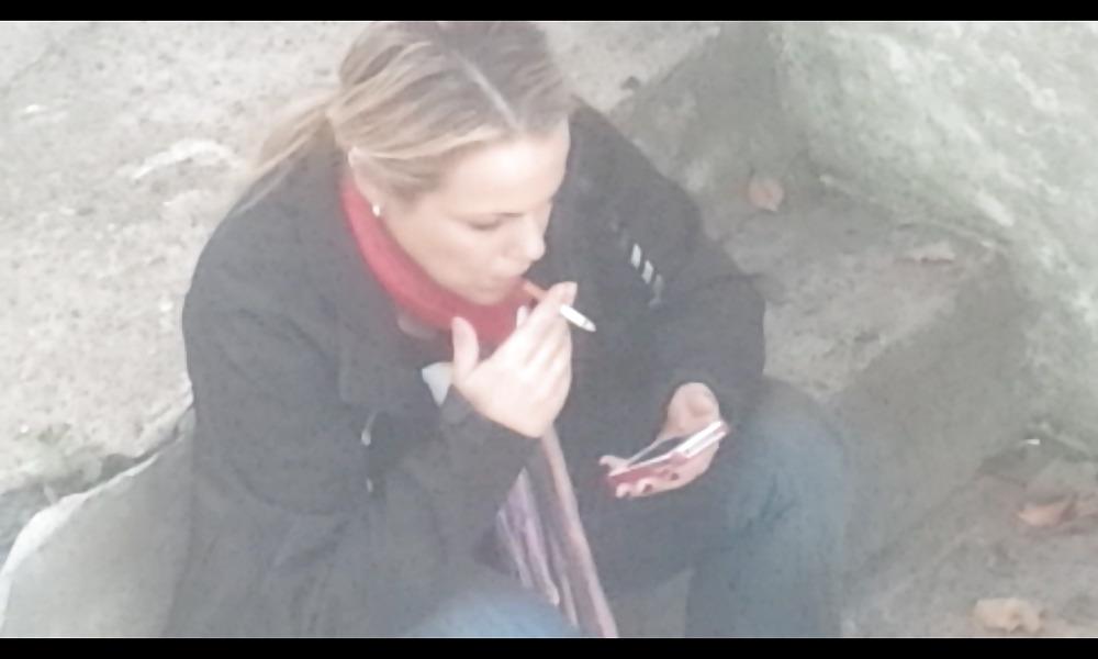 25P Winter Time Smoking