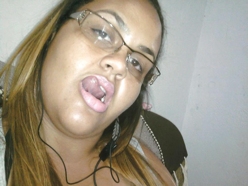 16P Nahla Bbw chubby girl also knows how to dance