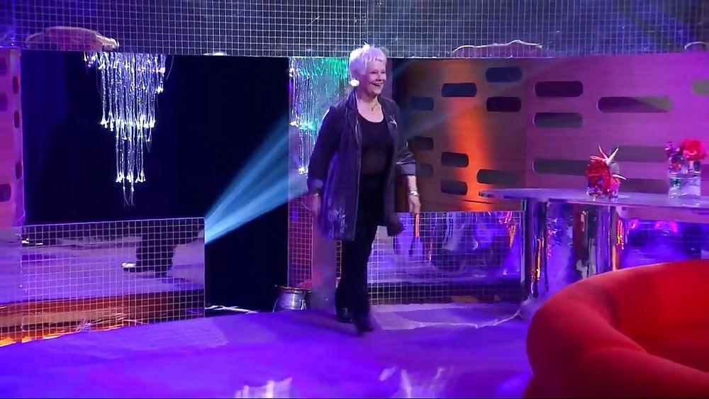 19P Judi Dench Huge Tits (See Thu Top)!!
