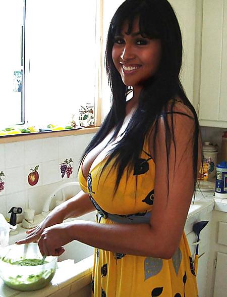 24P Big Boobs Tits on Tops