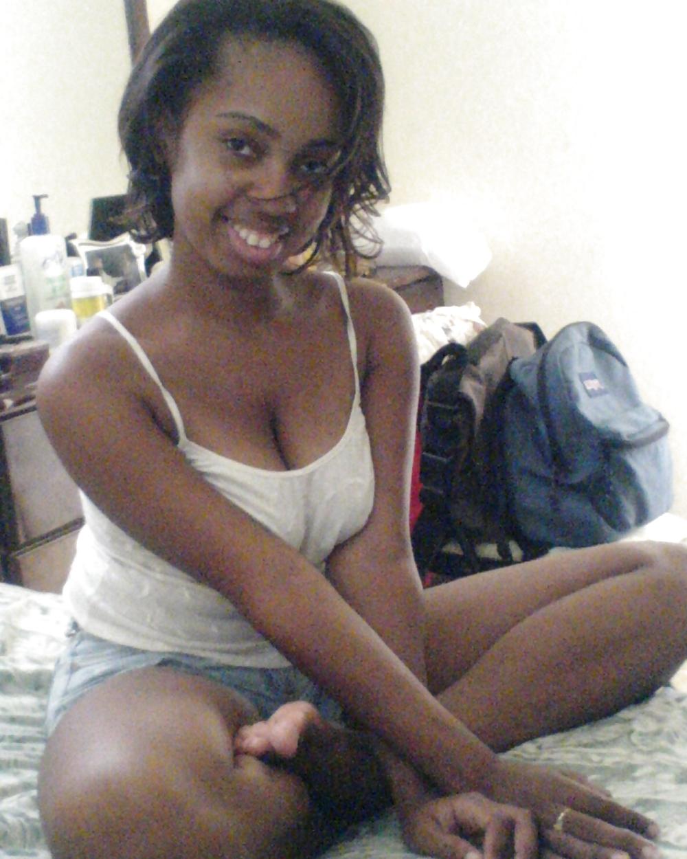 25P Amateur Black Girls 7