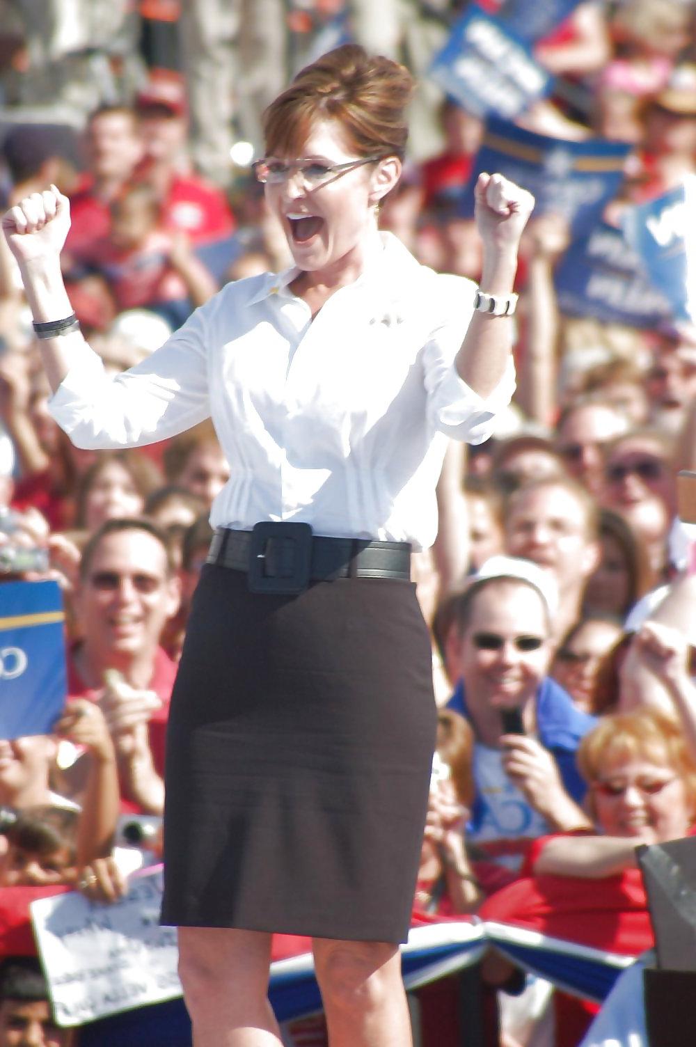 25P SEXY MILF SARAH PALIN - SOME REAL AND SOME FAKE 