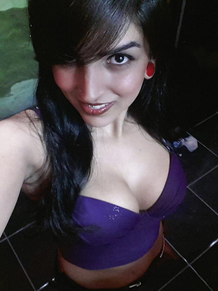 25P Big Boobs Girls