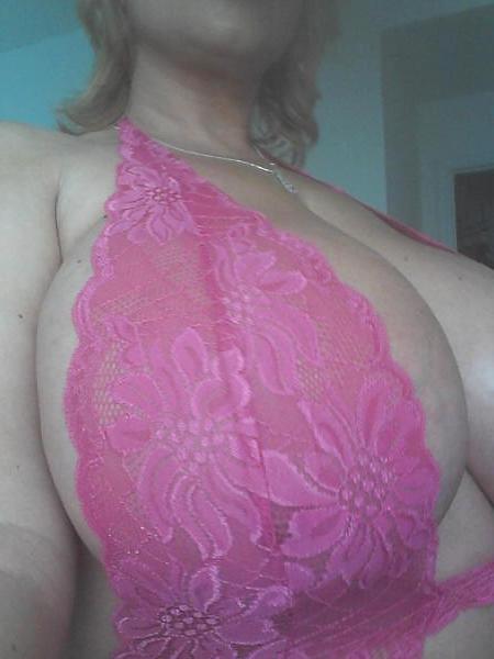 25P Huge Tits, Tight Tops 47