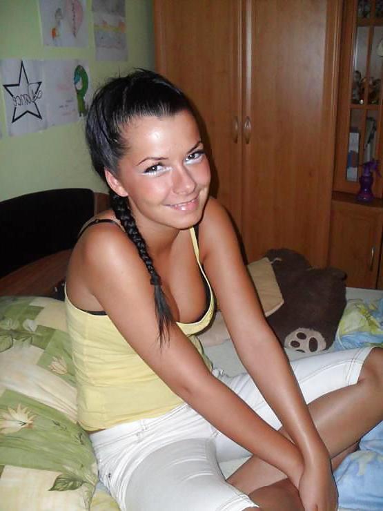 21P Hungarian amateur girls
