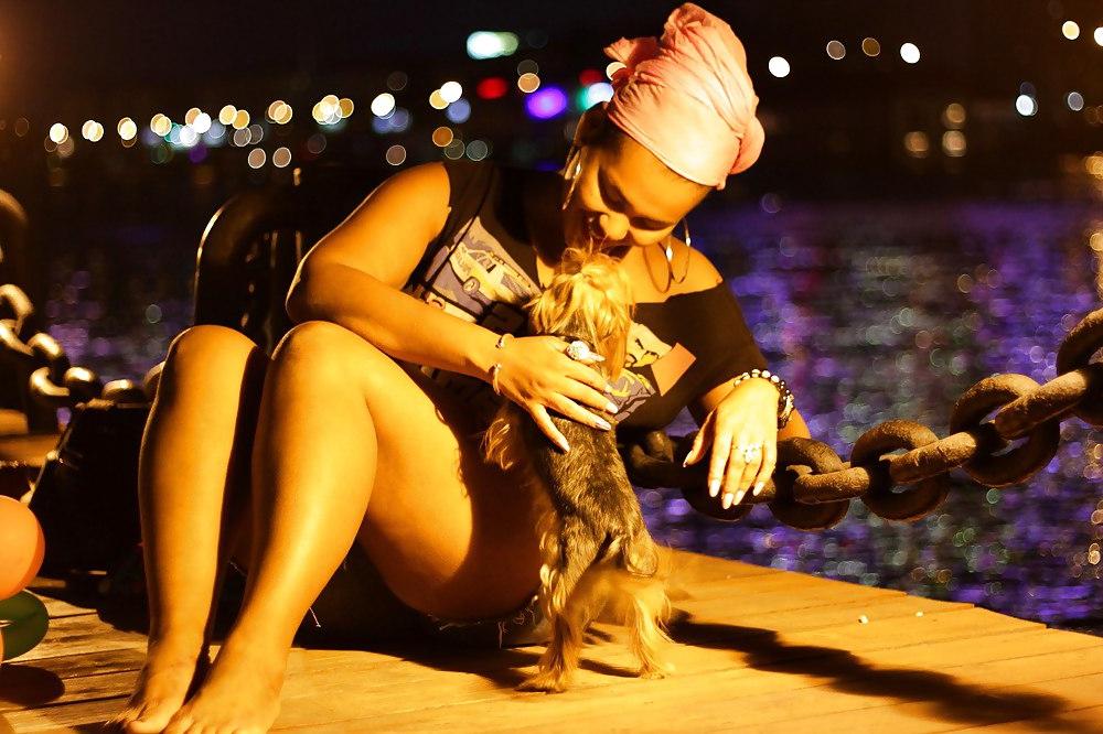 25P Sexy ebony Russian girl