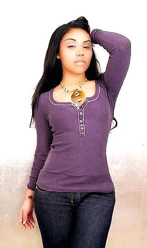 25P An american girl called Nia S.