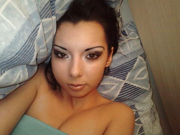 25P Boobs and nice ass for this girl