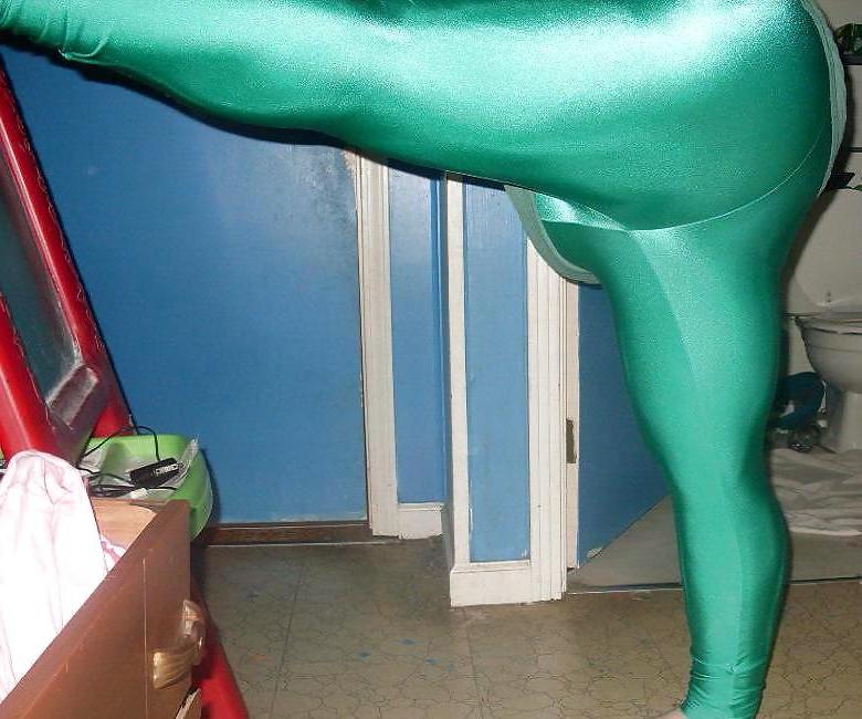 11P Wife Spandex