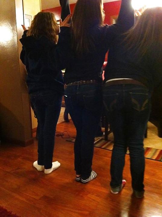 24P NN Teens in socks Net finds