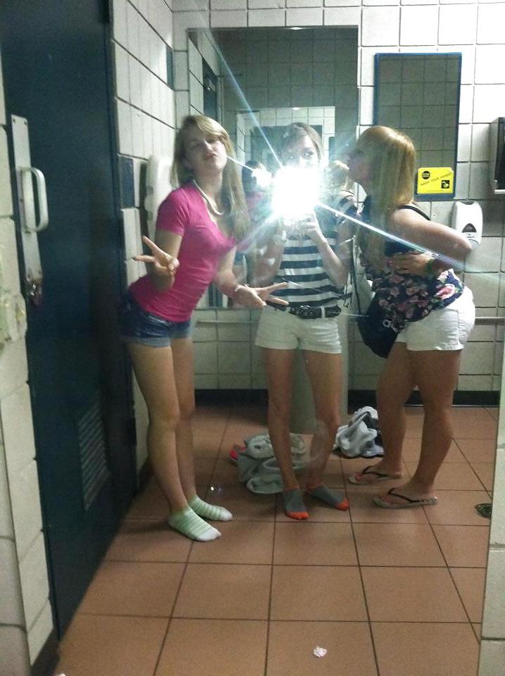 24P NN Teens in socks Net finds