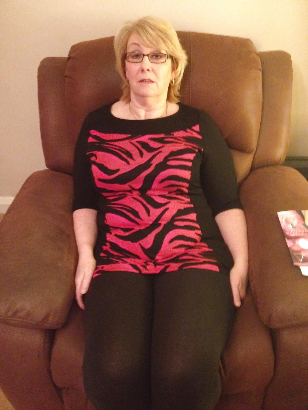 25P Karen granny mature milf asfter worls party