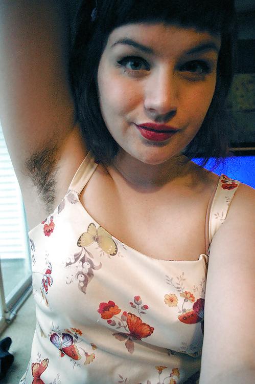 25P Crazy variety of hot hairy ladies, enjoy and comment