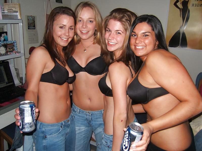 25P Bra Babes 30
