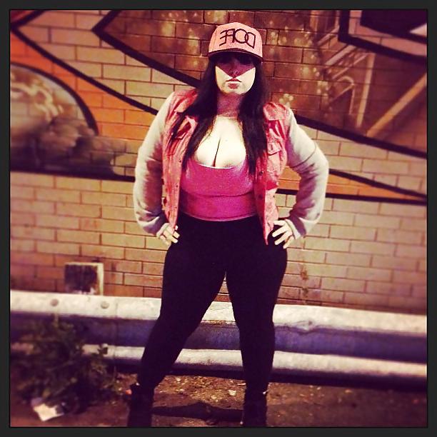 25P Big Ass Big tits white teen Chyna