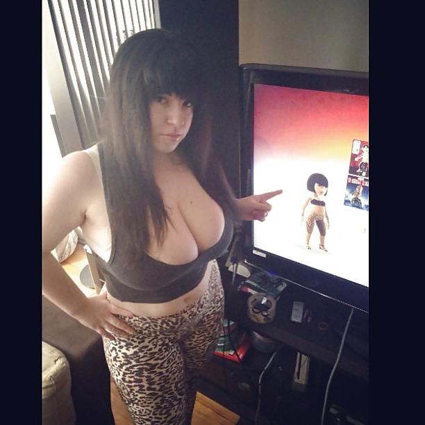 25P Big Ass Big tits white teen Chyna