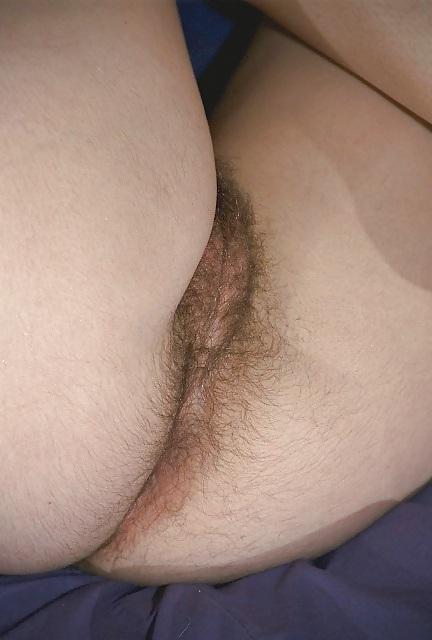 8P Young MILF housewife wants your cum in her hairy crack