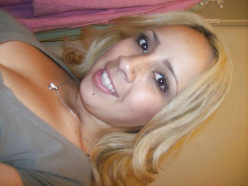 15P Married latina loves it