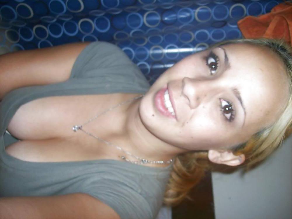 15P Married latina loves it