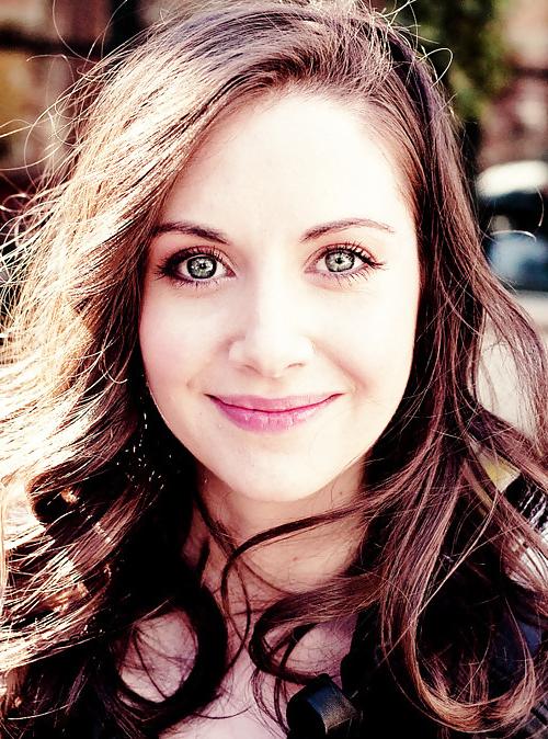 23P Alison Brie (American actress)