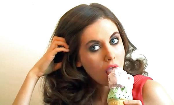23P Alison Brie (American actress)