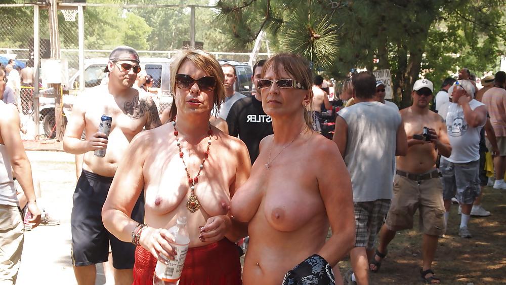 25P Saggy Tits 10
