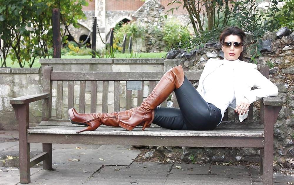 25P Sexy Women in Boots #9
