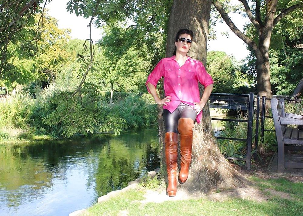 25P Sexy Women in Boots #9