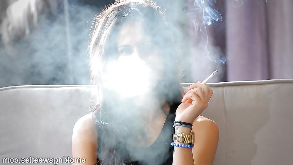 21P Alba: Taking delight in smoking