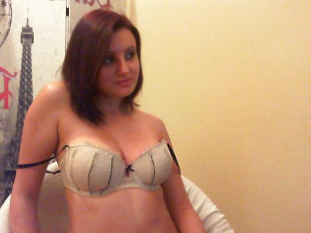11P Hungarian webcam whore