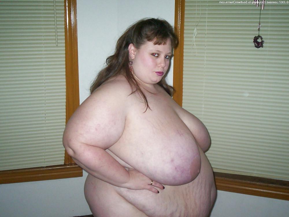 25P Very fat mature with big tits