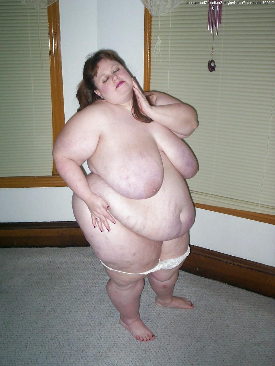 25P Very fat mature with big tits