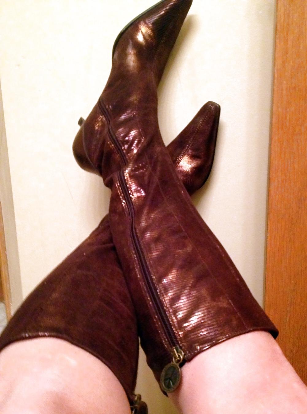 25P Donald Pliner Gold boots and XXX