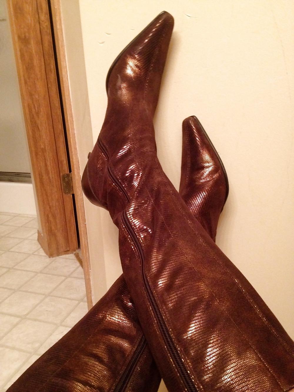 25P Donald Pliner Gold boots and XXX