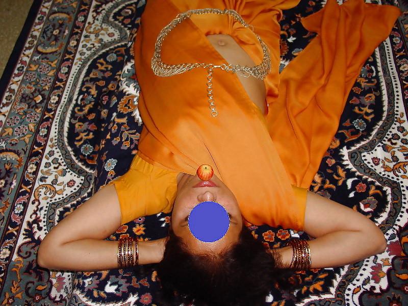 10P Indian aunty 84