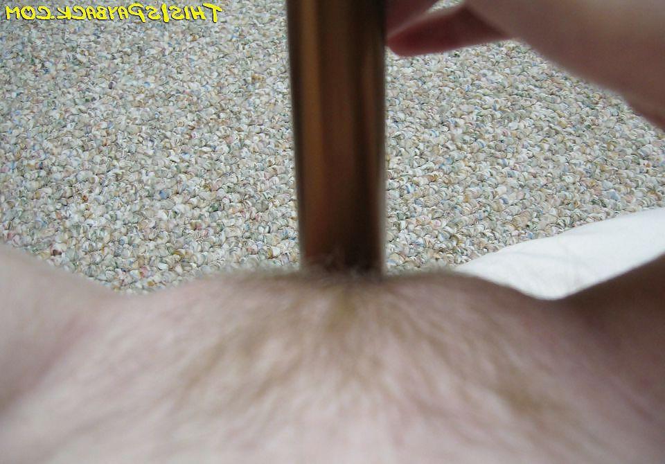 25P Teen poses, masturbates, sucks and does some bondage