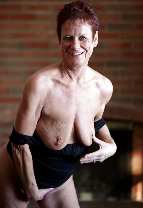 20P Mature women with saggy tits 11.