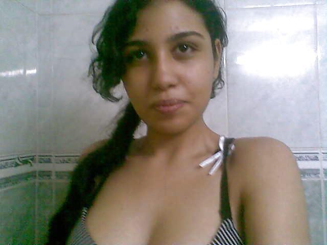 6P Arab Egyptian Girl feels horny when is no cock around 