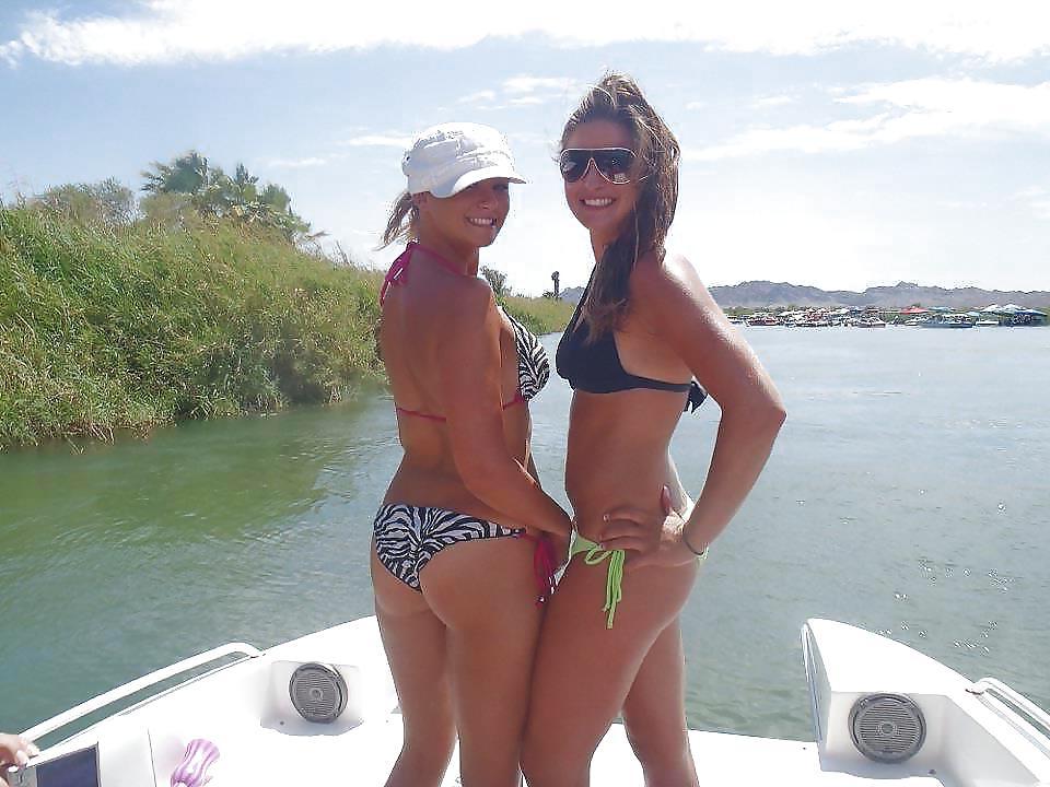 25P Babes & Boats 14