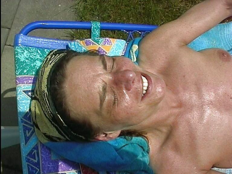 21P Hot in the garden