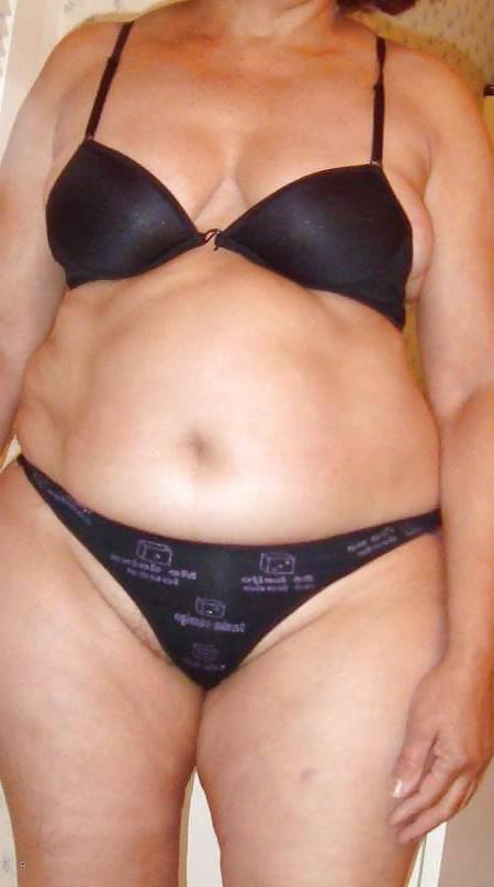11P Mrs Antonia Menstis 61 yo married and crazy for young cock