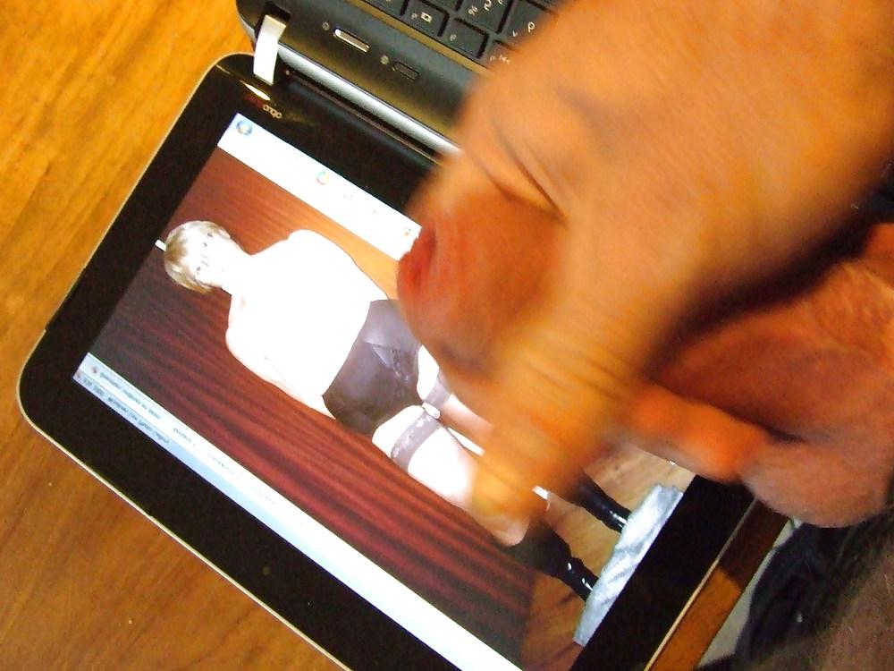 8P Masturbating on Veralein
