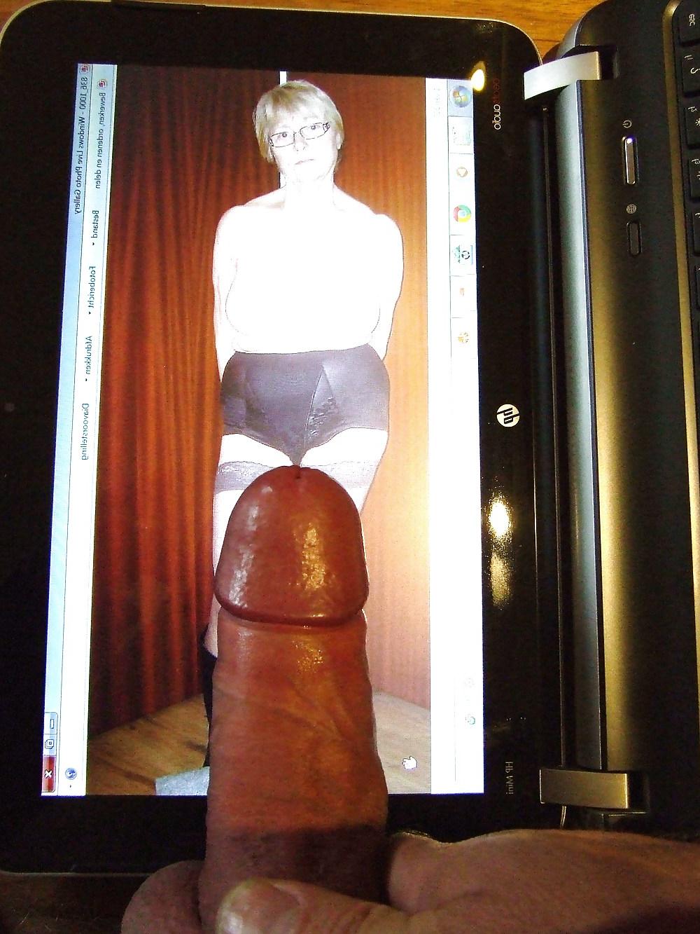 8P Masturbating on Veralein
